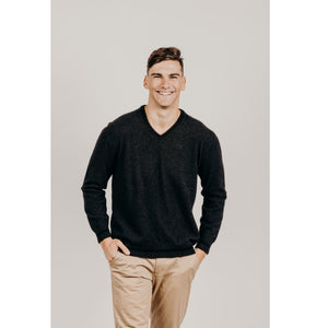 Men's Black Possum Merino V Neck Sweater - Kapeka NZ