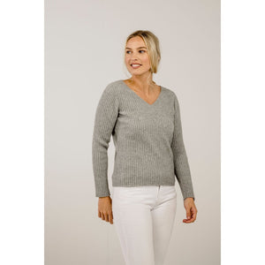 Possum Merino women's V neck sweater - Kapeka NZ